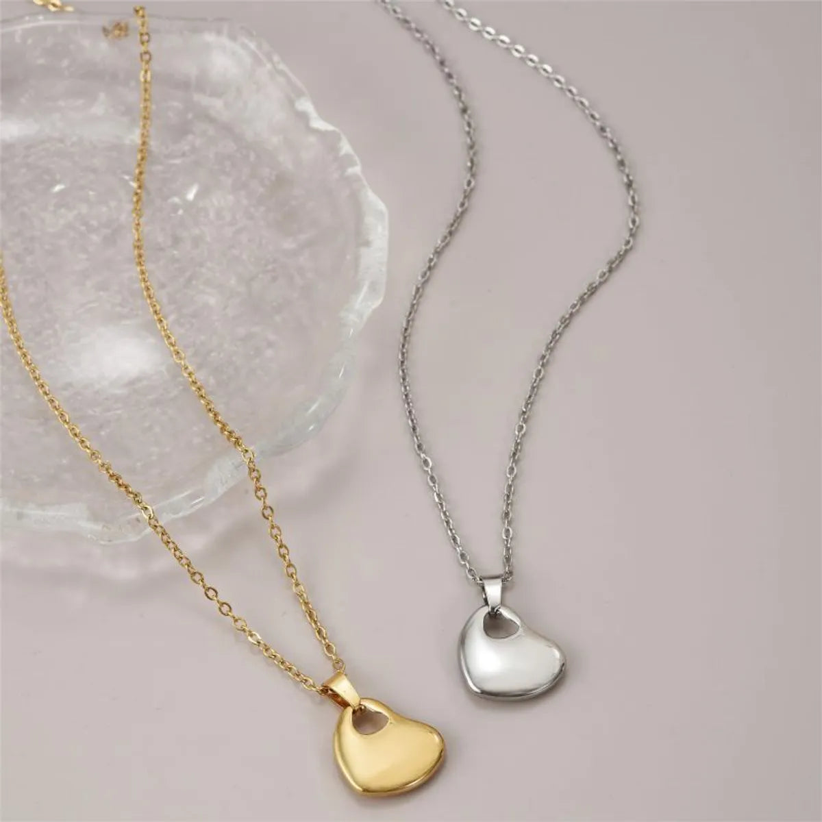 Necklaces For Bare Glow-Stainless Steel 18K Gold Plated Elegant Simple Style Heart Shape Polishing Pendant Necklace