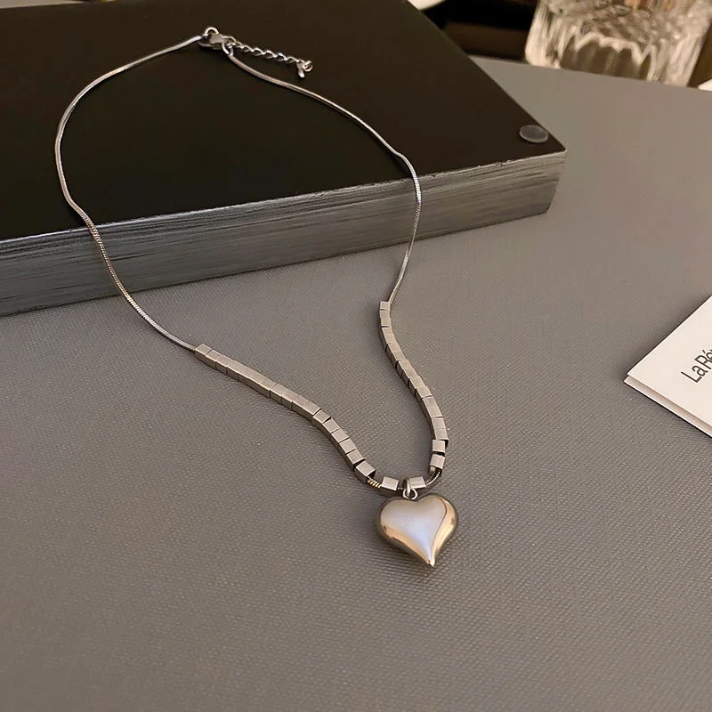 41# Necklace-Silver Love Box