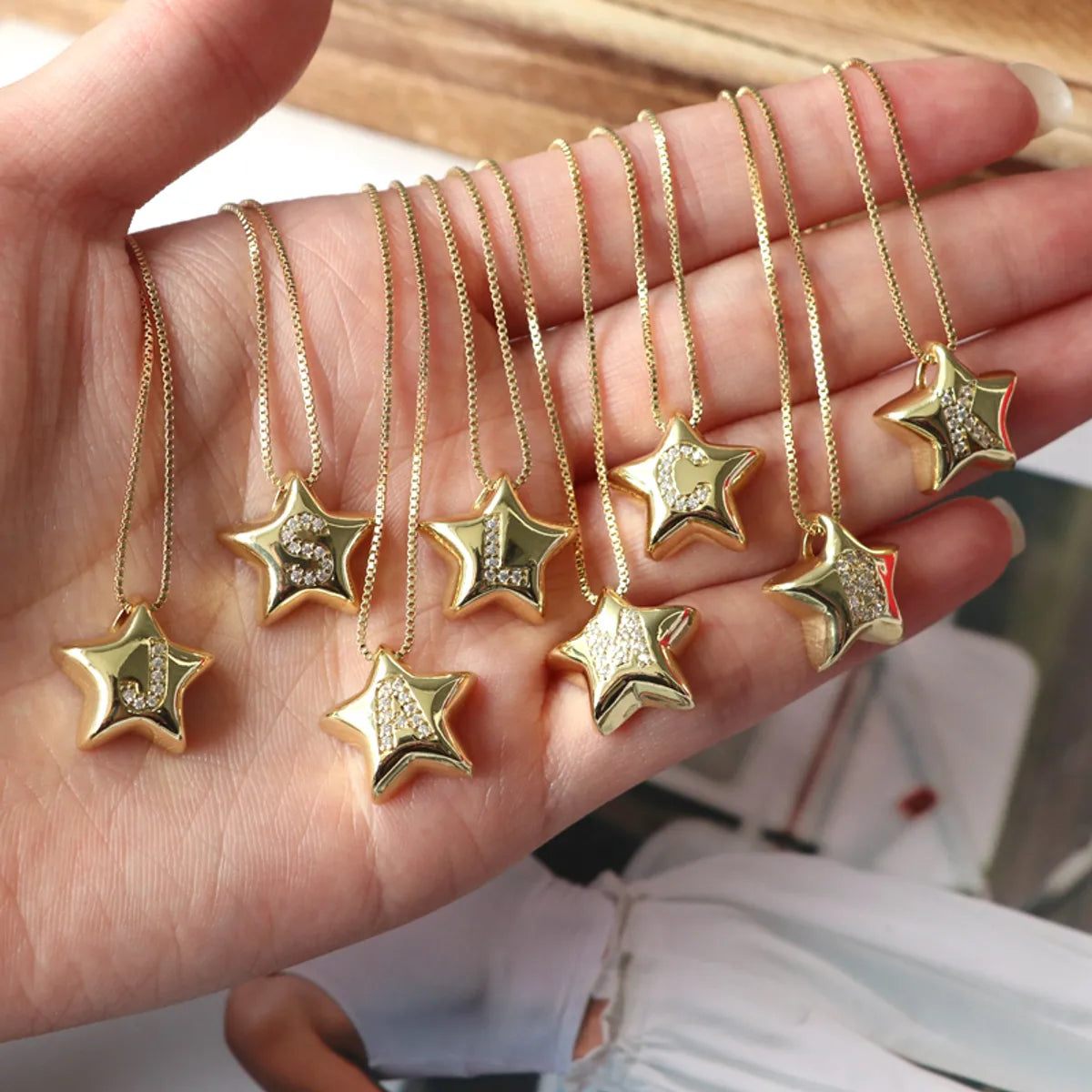 Necklaces For Downtown-Copper Inlay Letter Star Zircon Pendant Necklace