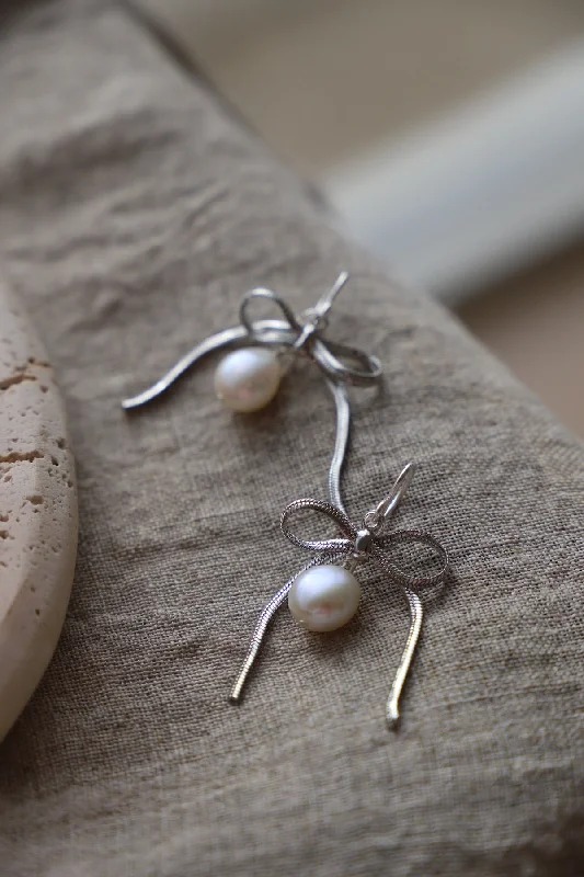 Earrings For Chill Meets-SLOANE RIBBON AND PEARL EARRINGS