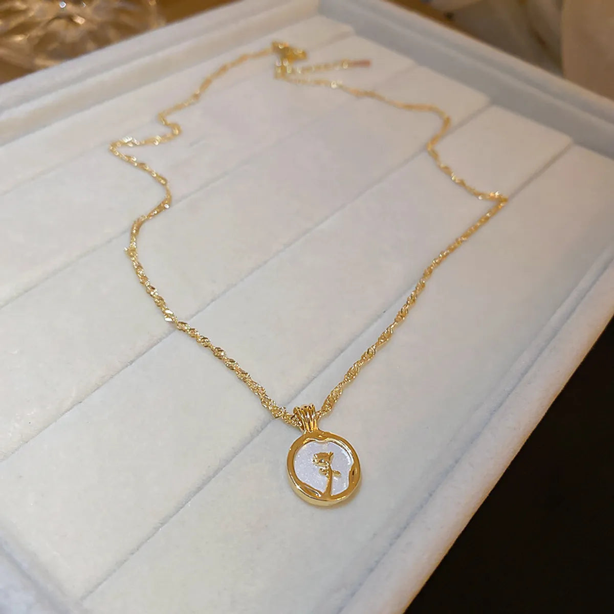 16# Gold Flower Necklace