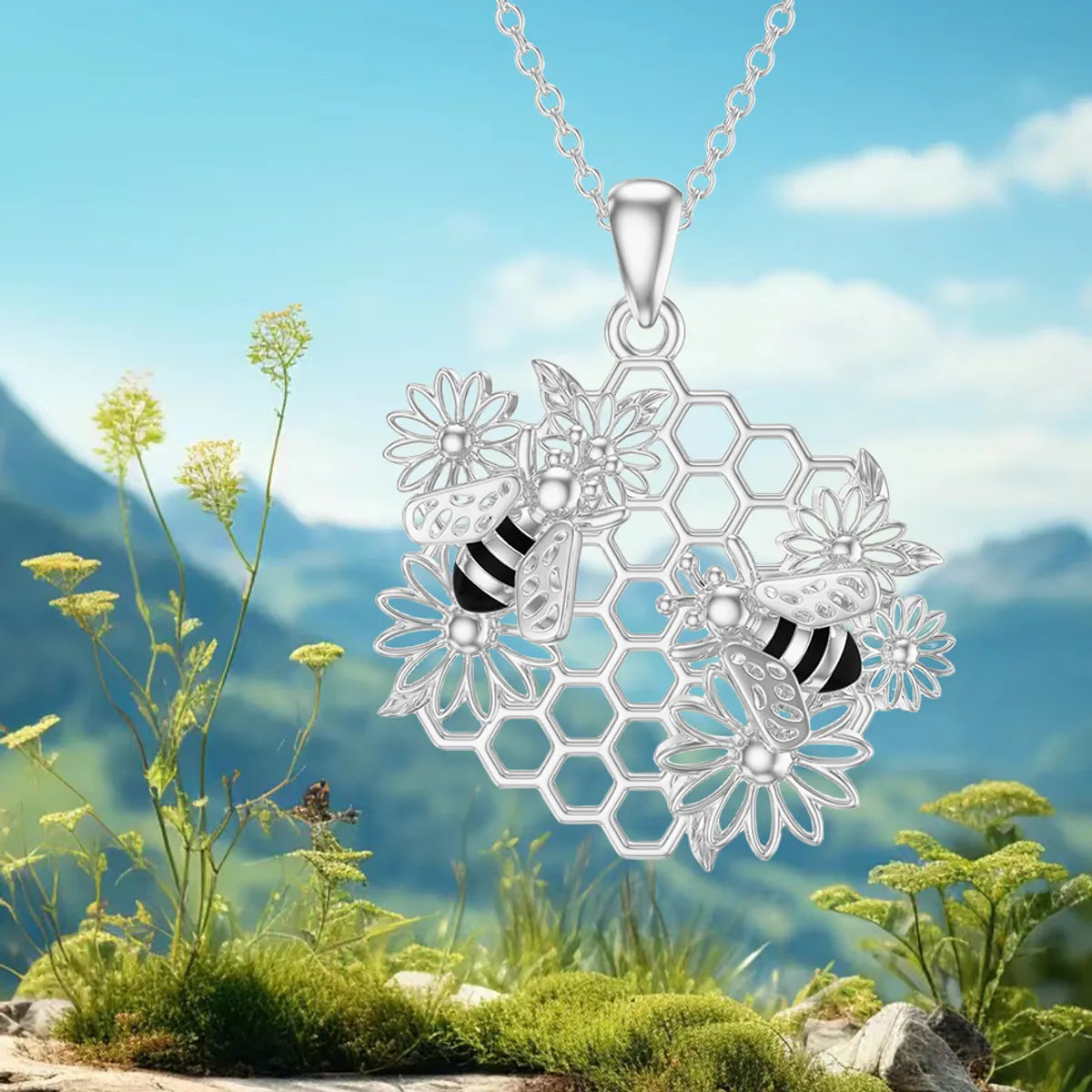 Necklaces For Bare Glow-Pastoral Simple Style Sunflower Honeycomb Bee Alloy Hollow Out Gold Plated Silver Plated Women's Pendant Necklace