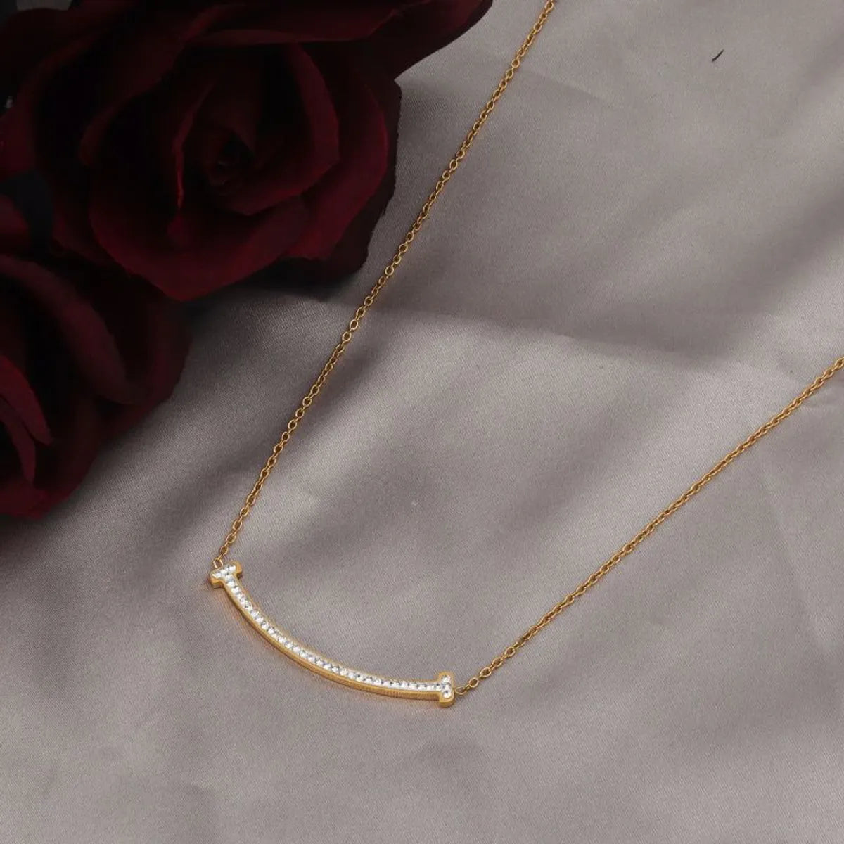 Necklaces For Clear Shine-Simple Style Solid Color Stainless Steel Plating Inlay Rhinestones 18k Gold Plated Necklace