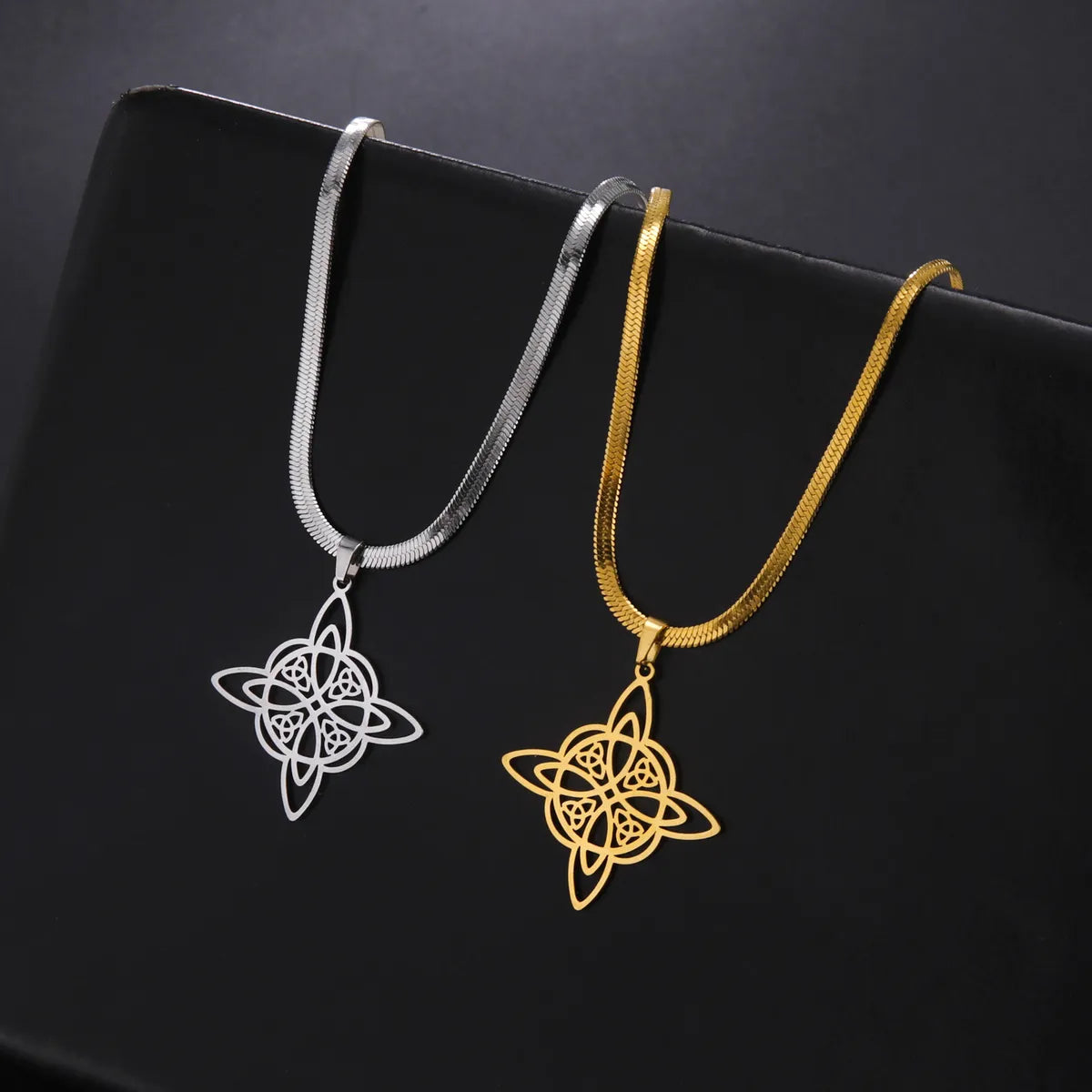 Necklaces For Old Grace-Vintage Style Witch Knot Solid Color Stainless Steel Plating Hollow Out Pendant Necklace