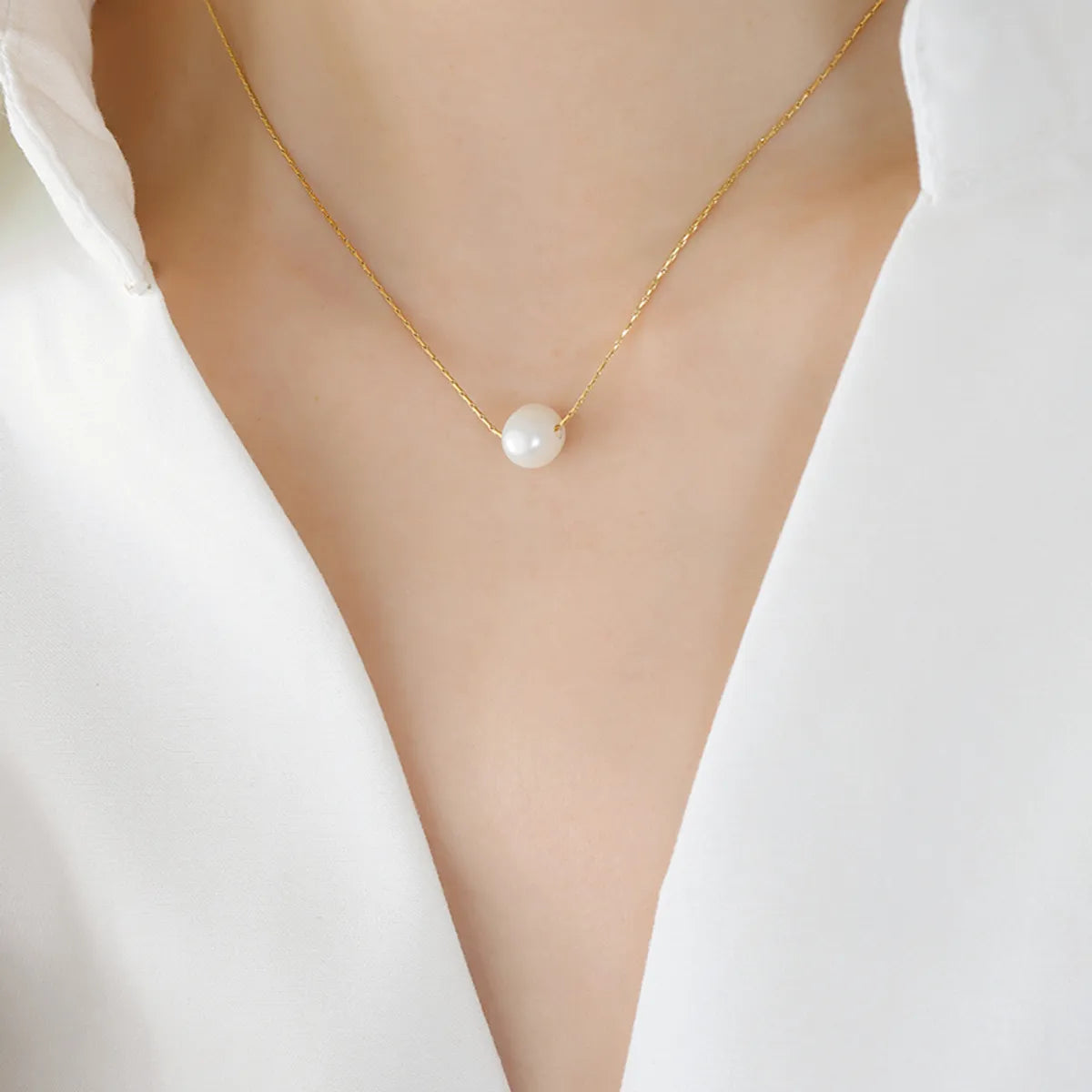 Necklaces Feel Tips-Simple Style Classic Style Round Freshwater Pearl Titanium Steel 18k Gold Plated Pendant Necklace