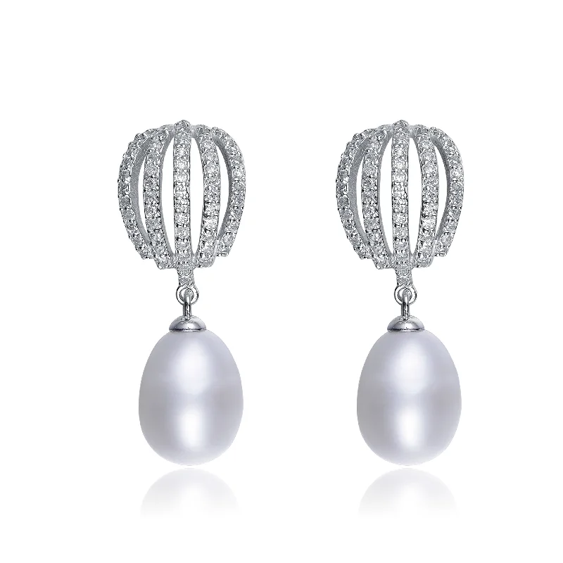 Earrings Maker Insights-Léa Pearl Drop Earrings