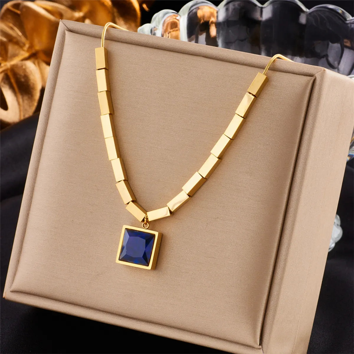 Extra Fine Necklaces-Vintage Style Square Stainless Steel Plating Inlay Rhinestones 18k Gold Plated Pendant Necklace