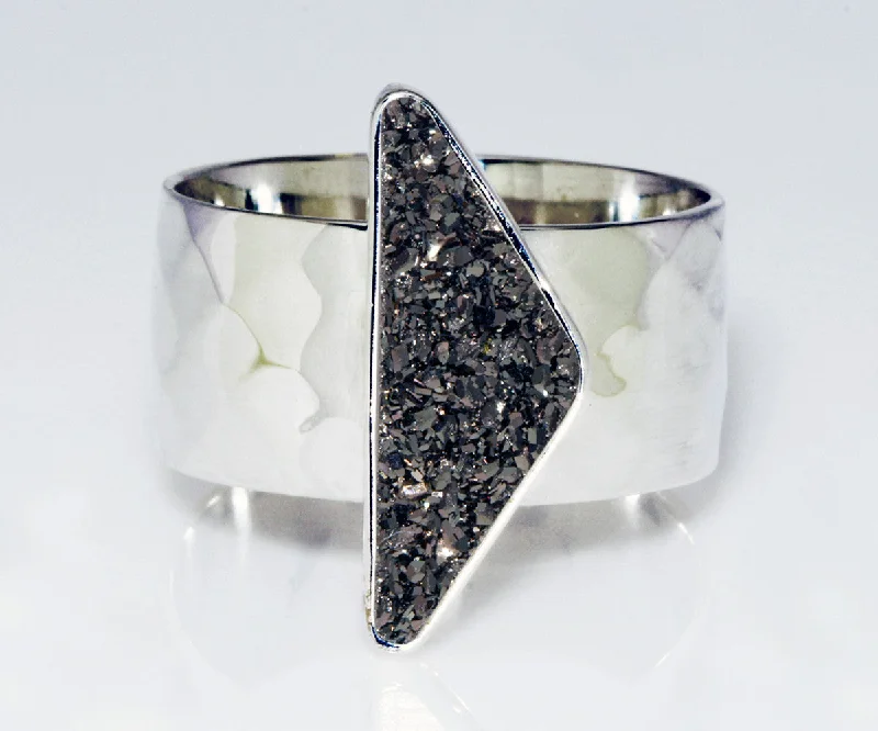 Rings Promise Notes-Triangle Black Druzy Wide Diamond-Cut Ring