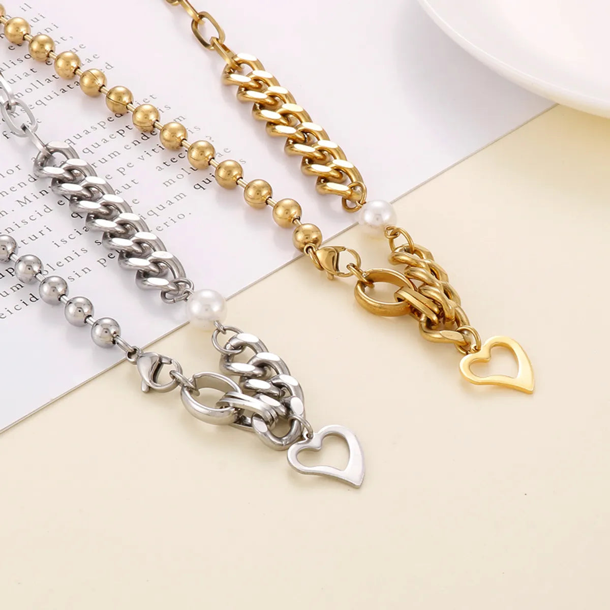 Necklaces For Light Days-Cool Style Heart Shape Stainless Steel Inlay Artificial Pearls 18k Gold Plated Necklace