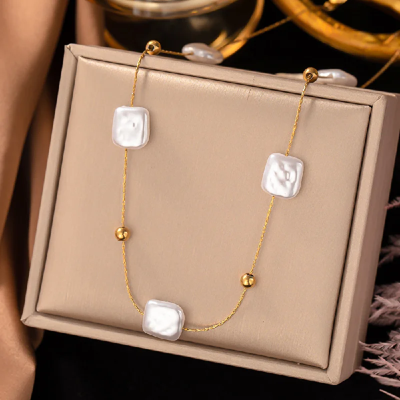 Jyh1075 Necklace Gold Five Square Pearls