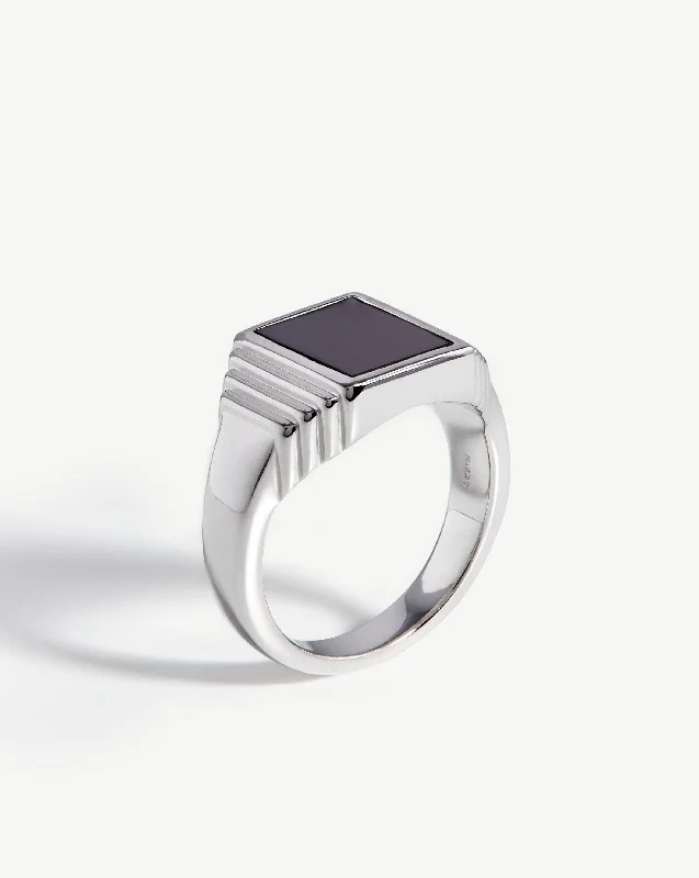 Rings Wear Metrics-Fused Ridge Signet Ring | Sterling Silver/Black Spinel