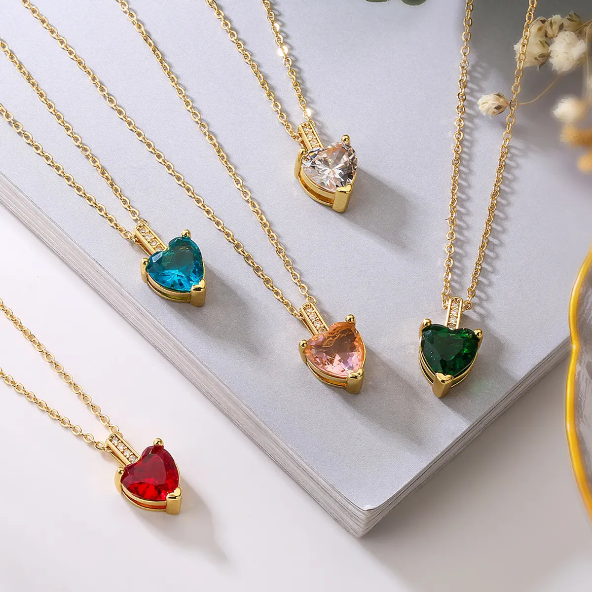 Necklaces For Foggy Days-Simple Style Commute Heart Shape Copper Plating Inlay Zircon 18k Gold Plated Pendant Necklace