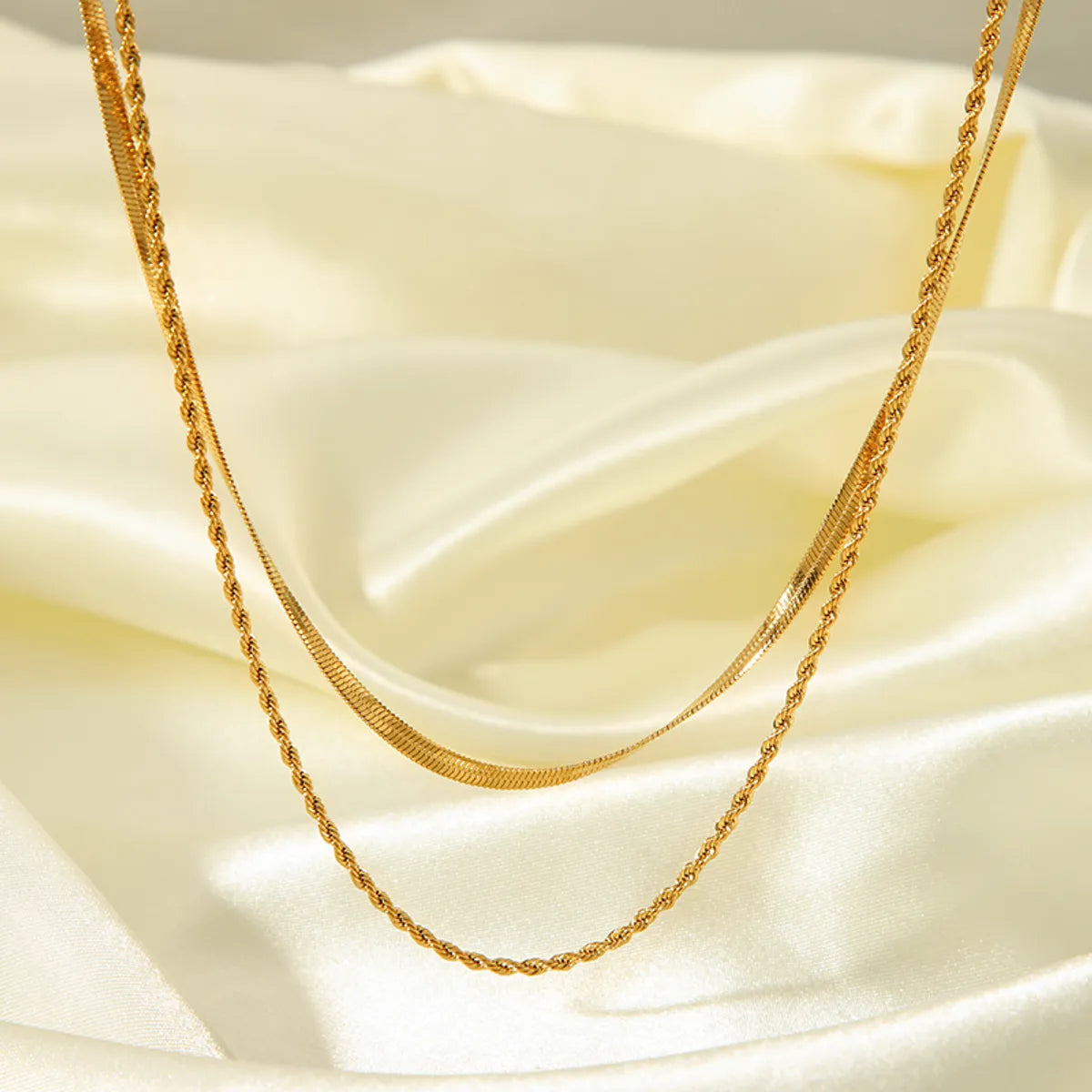 Necklaces With Nickel Flair-Simple Style Twist Stainless Steel Polishing Plating 18k Gold Plated Layered Necklaces