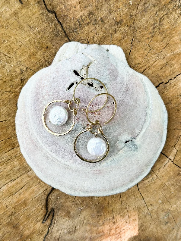 Earrings With Ripple Lines-Lg hammered circle drop earrings